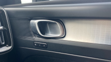 Volvo XC40 2.0 B3P Plus Black Edition 5dr Auto Petrol Estate